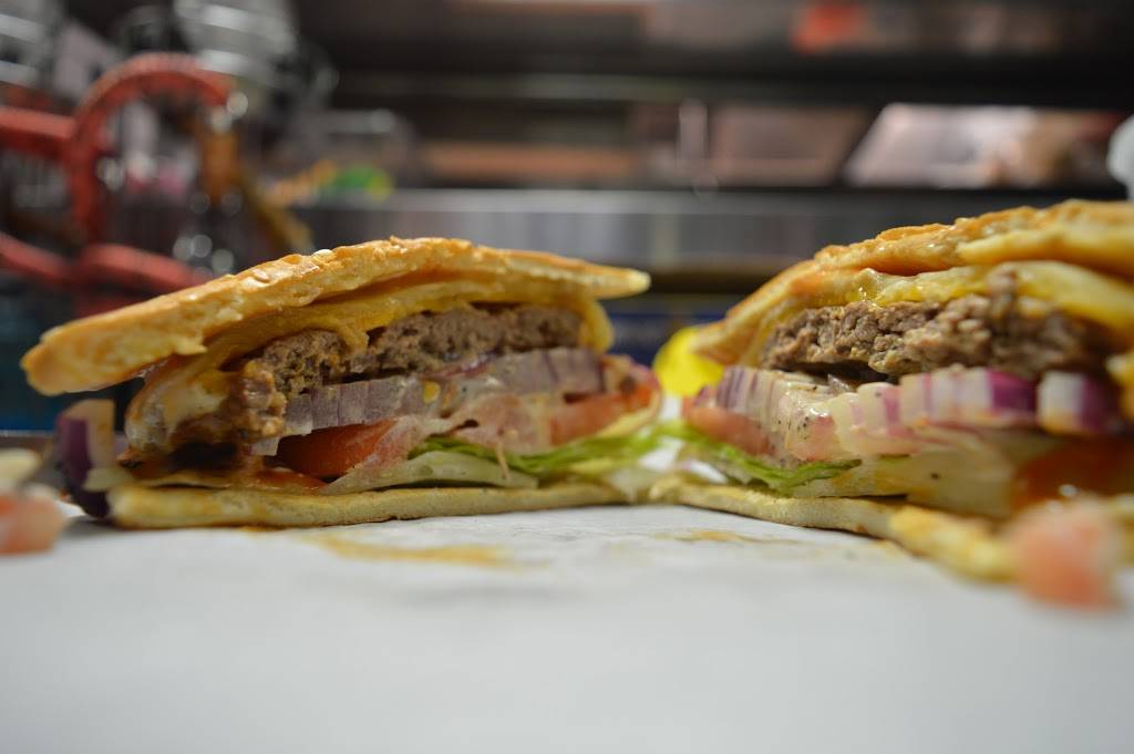 Chimi Mundo | restaurant | 664 Knickerbocker Ave, Brooklyn, NY 11237, USA | 3472953600 OR +1 347-295-3600