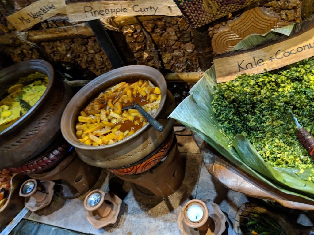 Lakruwana | restaurant | 668 Bay St, Staten Island, NY 10304, USA | 3478576619 OR +1 347-857-6619