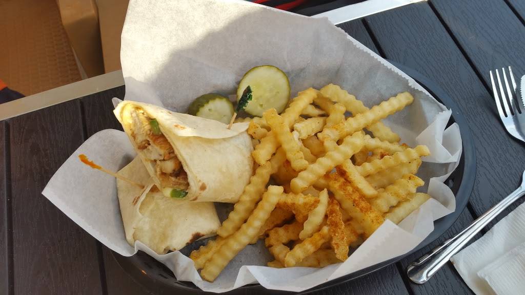 Captn Jacks Island Grill | restaurant | 2705 Boardwalk, Wildwood, NJ 08260, USA | 6095231700 OR +1 609-523-1700