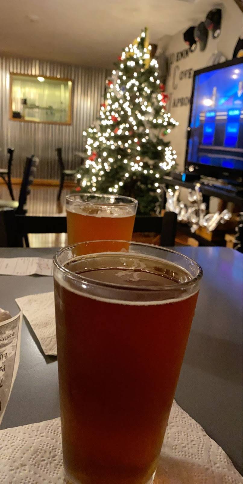 Penn Cove Taproom - Oak Harbor | restaurant | 780 SE Bayshore Dr, Oak Harbor, WA 98277, USA | 3606822247 OR +1 360-682-2247