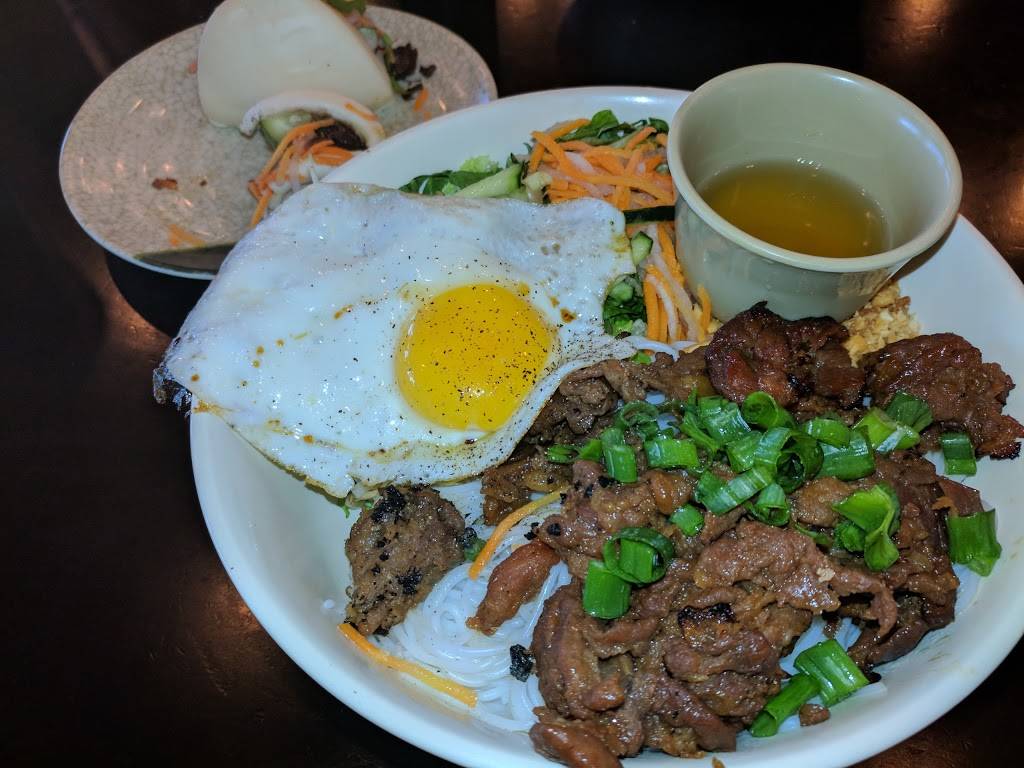 PhoNatic Vietnamese Restaurant | restaurant | 2525 W Anderson Ln, Austin, TX 78757, USA | 5124588889 OR +1 512-458-8889