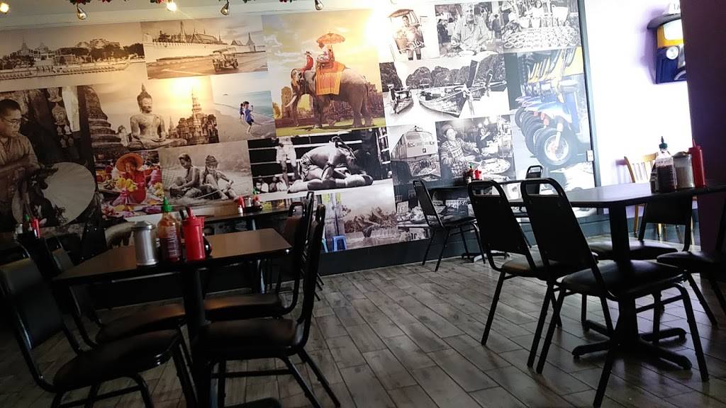 TUK TUK THAI | restaurant | 3431 W 7th St, Fort Worth, TX 76107, USA | 8173323339 OR +1 817-332-3339