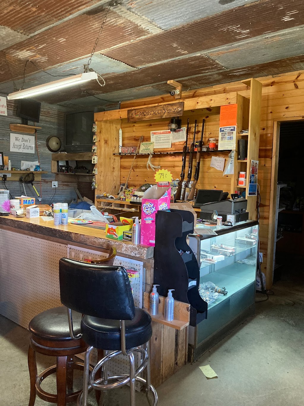 The Sportsmans Hut | restaurant | 22141 State Hwy W, Ridgeway, MO 64481, USA | 6608680934 OR +1 660-868-0934