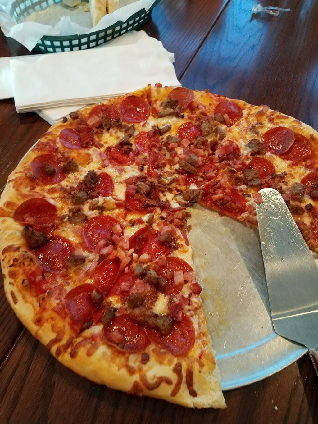 Ninos Italian House | restaurant | 4255 Baldwin Rd, Auburn Hills, MI 48326, USA | 2487327775 OR +1 248-732-7775