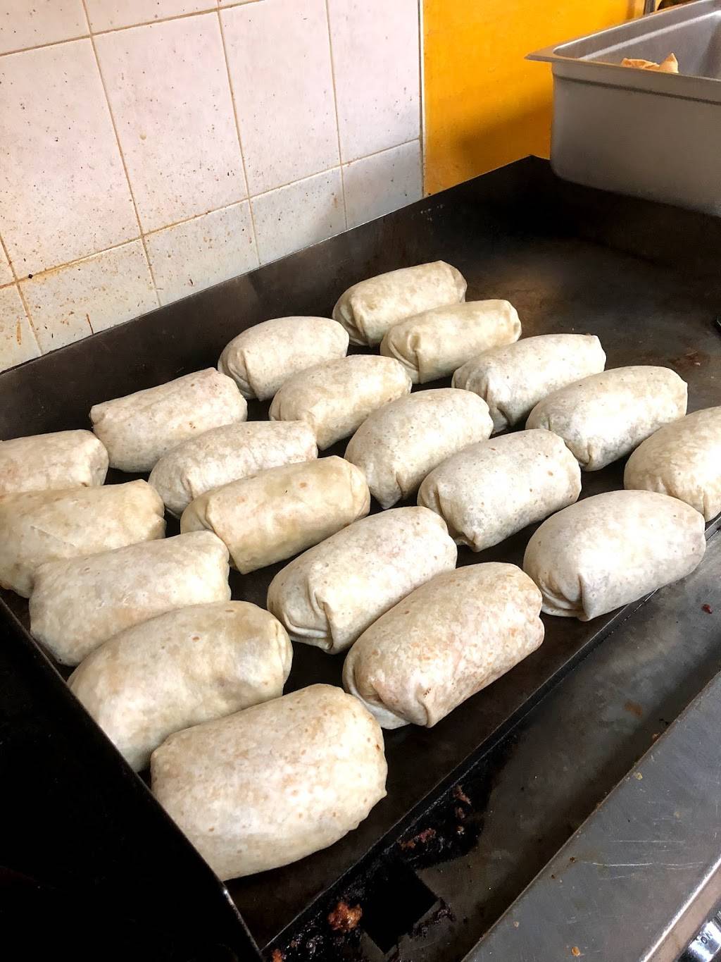 3 Coffee Beans | restaurant | 658 Montgomery St, Jersey City, NJ 07306, USA | 2019840212 OR +1 201-984-0212