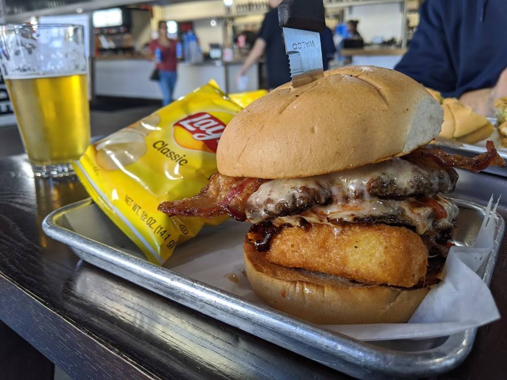 Serial Grillers | restaurant | 7585 S Houghton Rd, Tucson, AZ 85747, USA | 5205747878 OR +1 520-574-7878