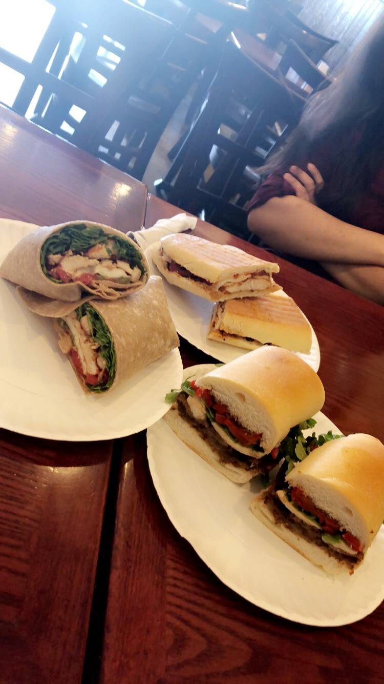 Angelos Gourmet | restaurant | 200 Franklin St, Belleville, NJ 07109, USA | 9737516100 OR +1 973-751-6100