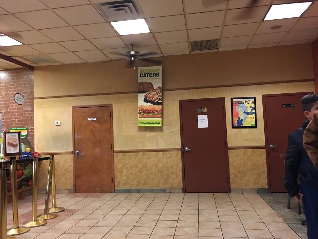 Subway Restaurants | restaurant | 250 Broadway, New York, NY 10007, USA | 2123462533 OR +1 212-346-2533