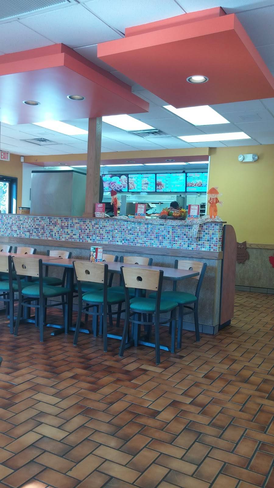 Popeyes Louisiana Kitchen | restaurant | 2619 W Waters Ave, Tampa, FL 33614, USA | 8139323071 OR +1 813-932-3071