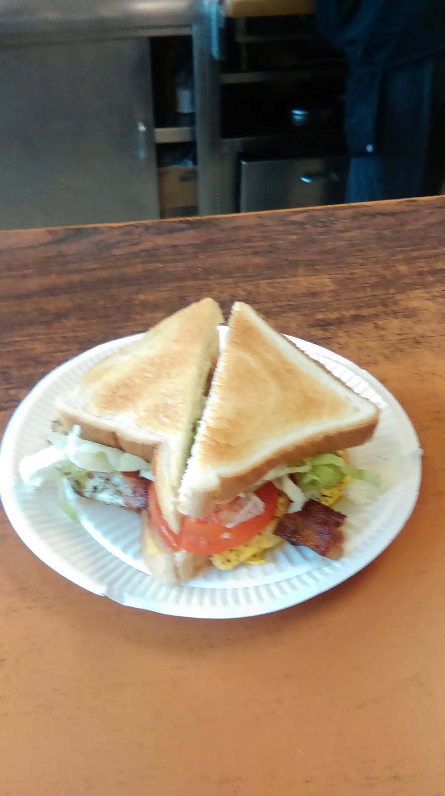 Mom Wards Sub Shop | restaurant | 5910 Ritchie Hwy, Baltimore, MD 21225, USA | 4107894000 OR +1 410-789-4000