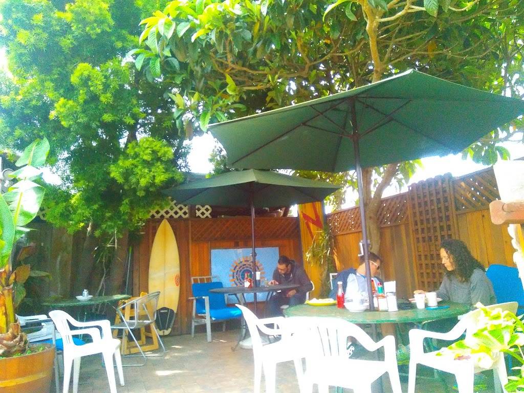 Paulas | restaurant | 3500 Portola Dr, Santa Cruz, CA 95062, USA | 8314640741 OR +1 831-464-0741