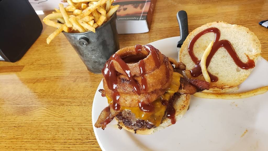 Roadhouse | restaurant | 38412 CA-99, Kingsburg, CA 93631, USA | 5598975433 OR +1 559-897-5433