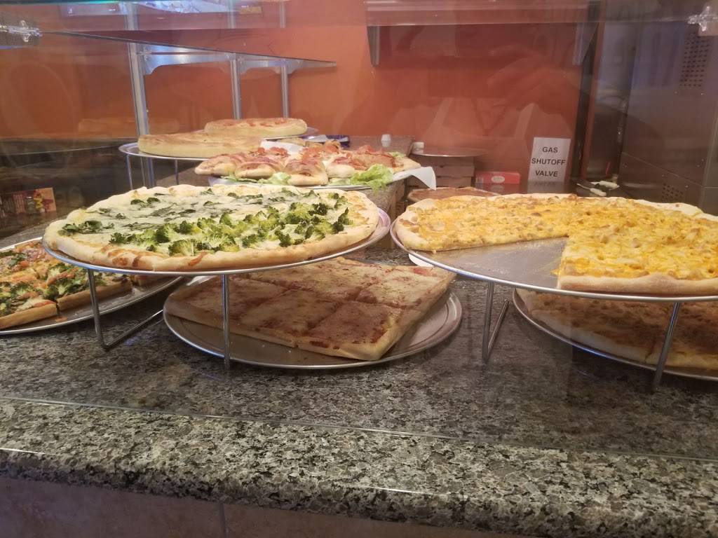 Aldo and Manny Pizza and Pasta | restaurant | 1431 Arch St, Philadelphia, PA 19102, USA | 2156609020 OR +1 215-660-9020