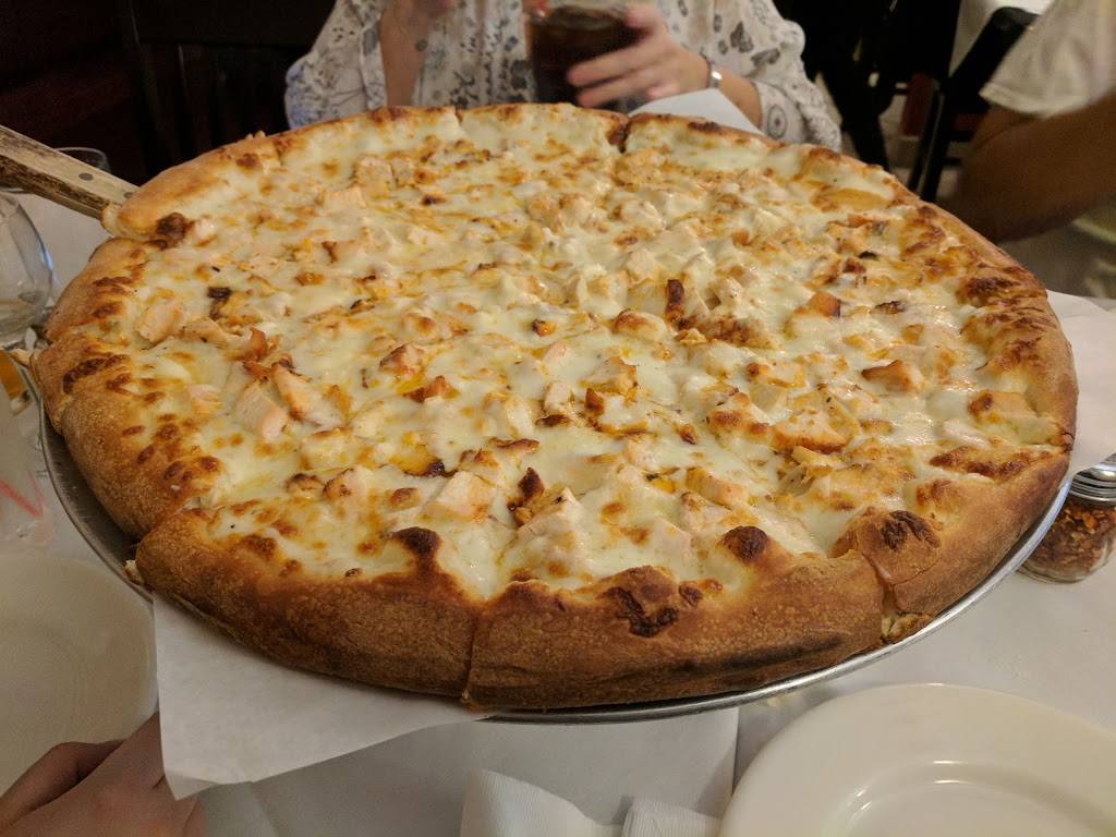 Fratellis Pizza | restaurant | 16153 Parthenia St, North Hills, CA 91343, USA | 8188939233 OR +1 818-893-9233