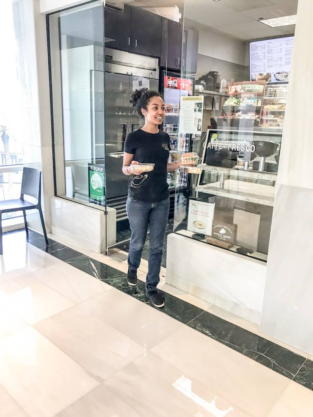 Caffé Fresco & Marketplace | cafe | 101 E Kennedy Blvd #320, Tampa, FL 33602, USA | 8132217571 OR +1 813-221-7571