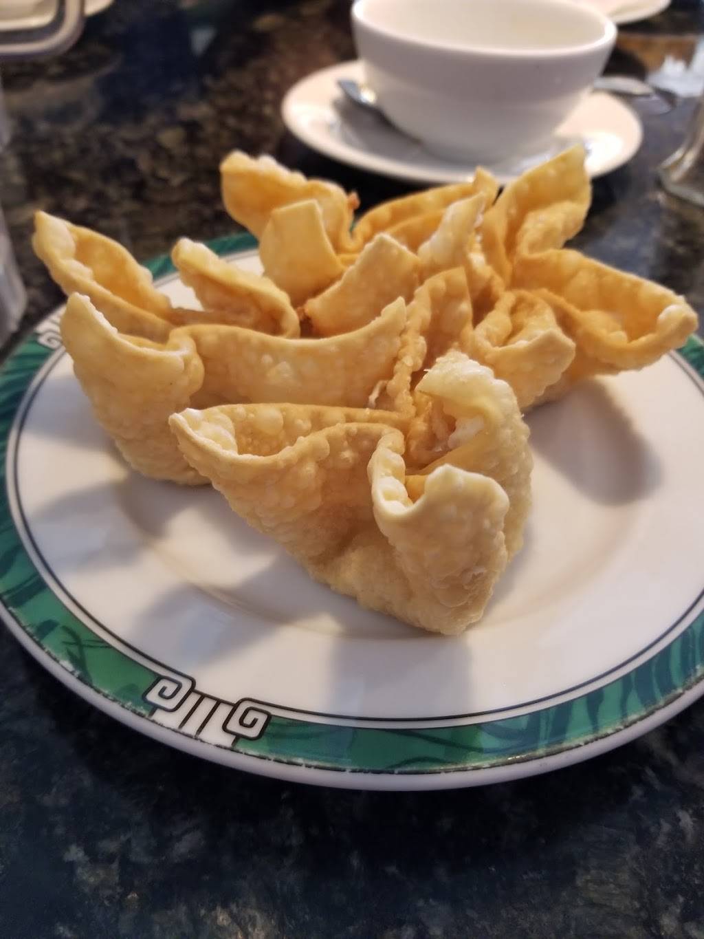 Crystal Jade Restaurant | restaurant | 7255 Cedar St, Omaha, NE 68124, USA | 4023981688 OR +1 402-398-1688