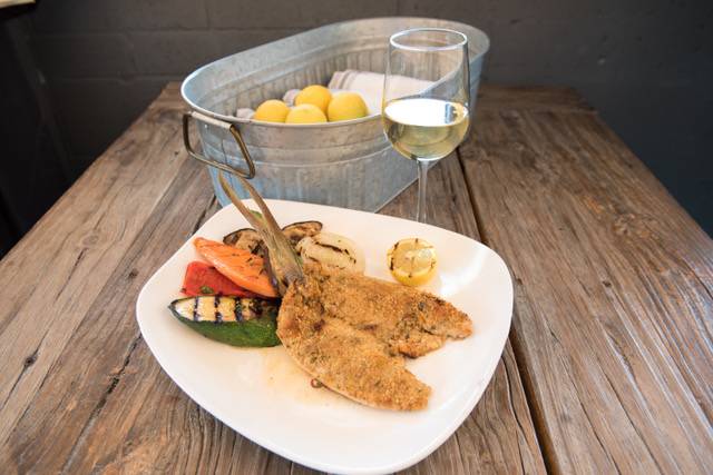 Déjà Blue Restaurant | restaurant | 7805 N University Dr, Parkland, FL 33067, USA | 9543450128 OR +1 954-345-0128