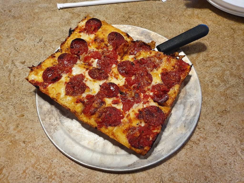 Buddys Pizza | meal takeaway | 44225 West 12 Mile Road, Novi, MI 48377, USA | 2486750881 OR +1 248-675-0881