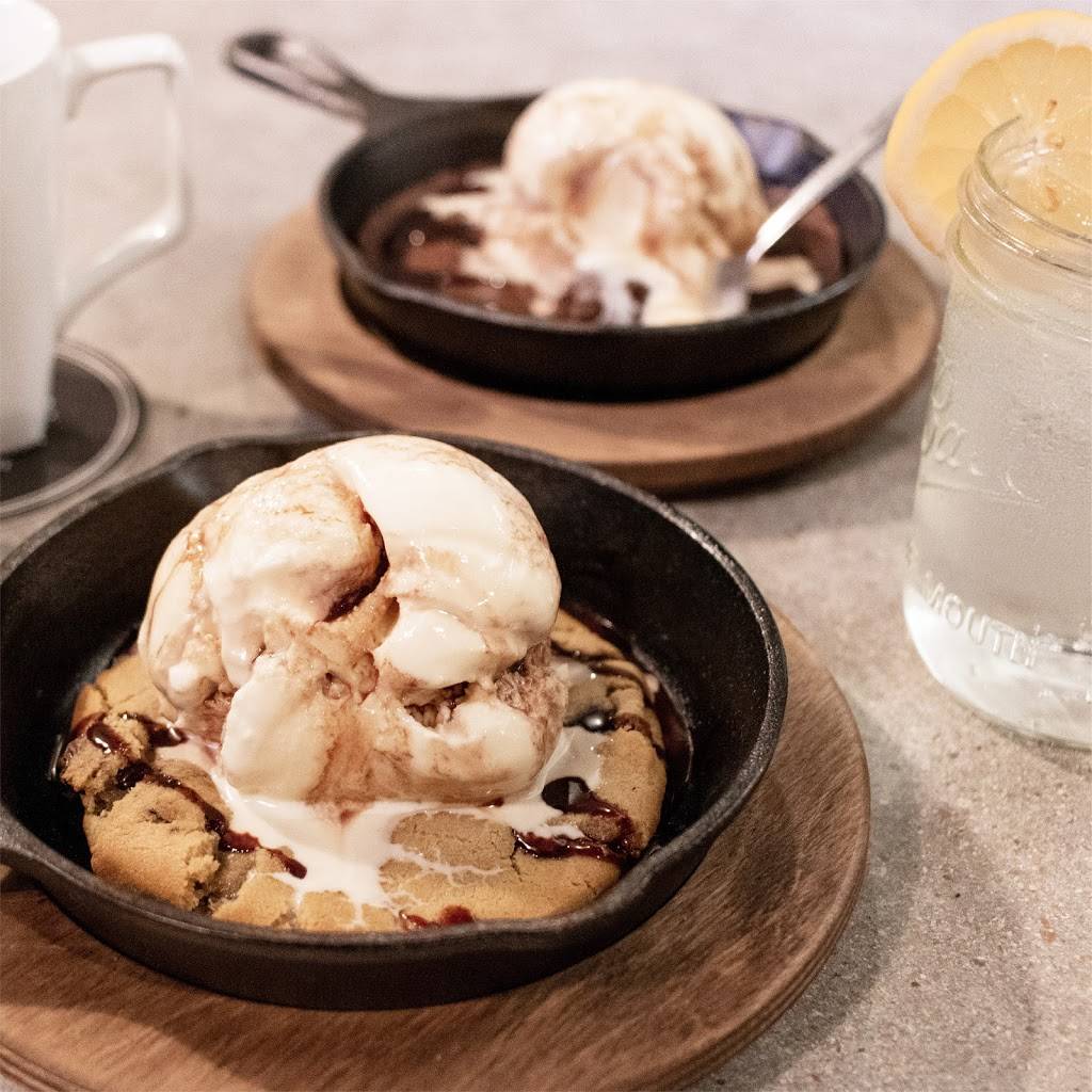 Lone Star Southern Grill | restaurant | 2120 US-290, Brenham, TX 77833, USA | 9798367990 OR +1 979-836-7990