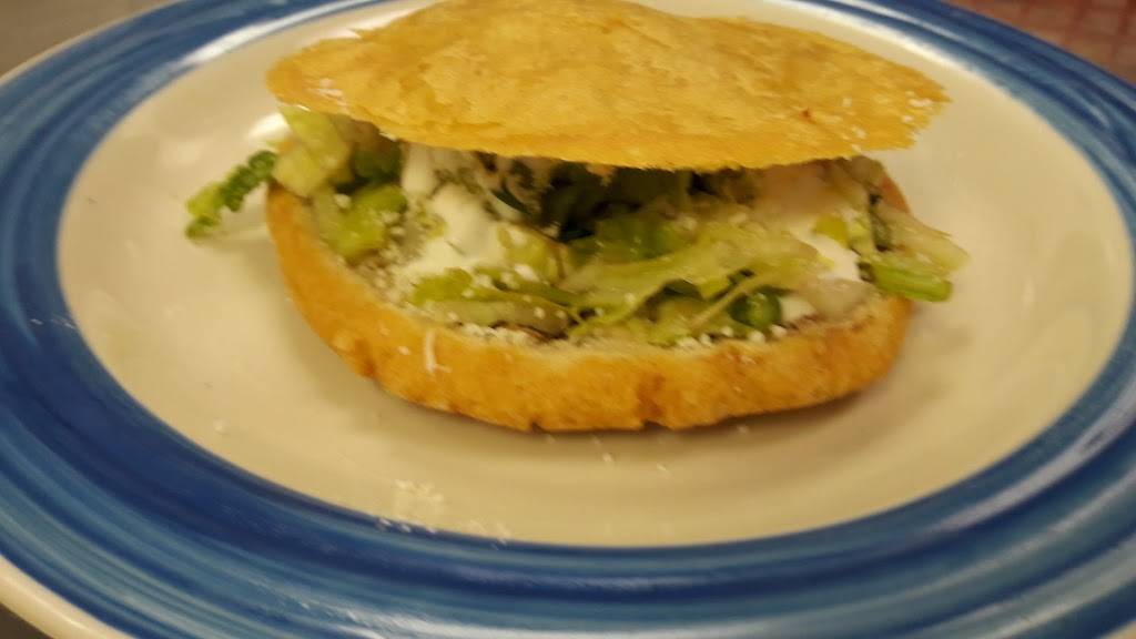 Antojitos Guzmán | restaurant | 3836 Georgetown Rd, Indianapolis, IN 46254, USA | 3178205656 OR +1 317-820-5656