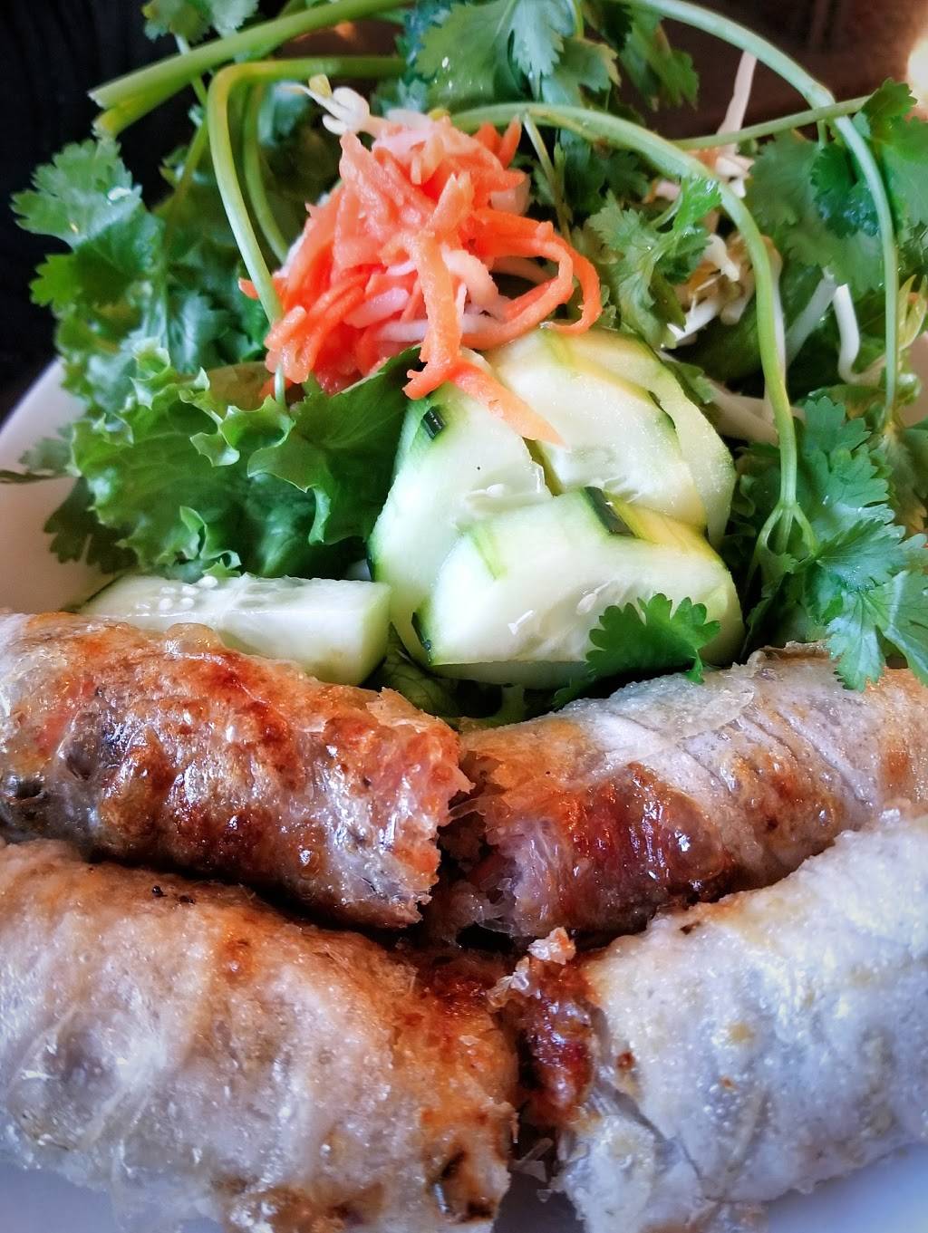 Pho Lan | restaurant | 296 E 29th St, Loveland, CO 80538, USA | 9706854411 OR +1 970-685-4411