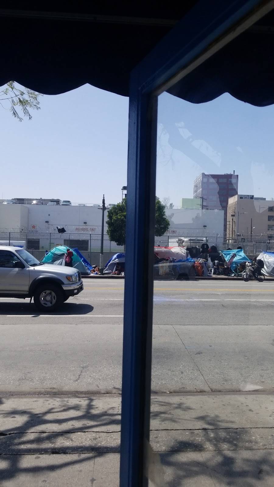 pizza xpress | restaurant | 303 E 7th St, Los Angeles, CA 90014, USA | 2136242226 OR +1 213-624-2226