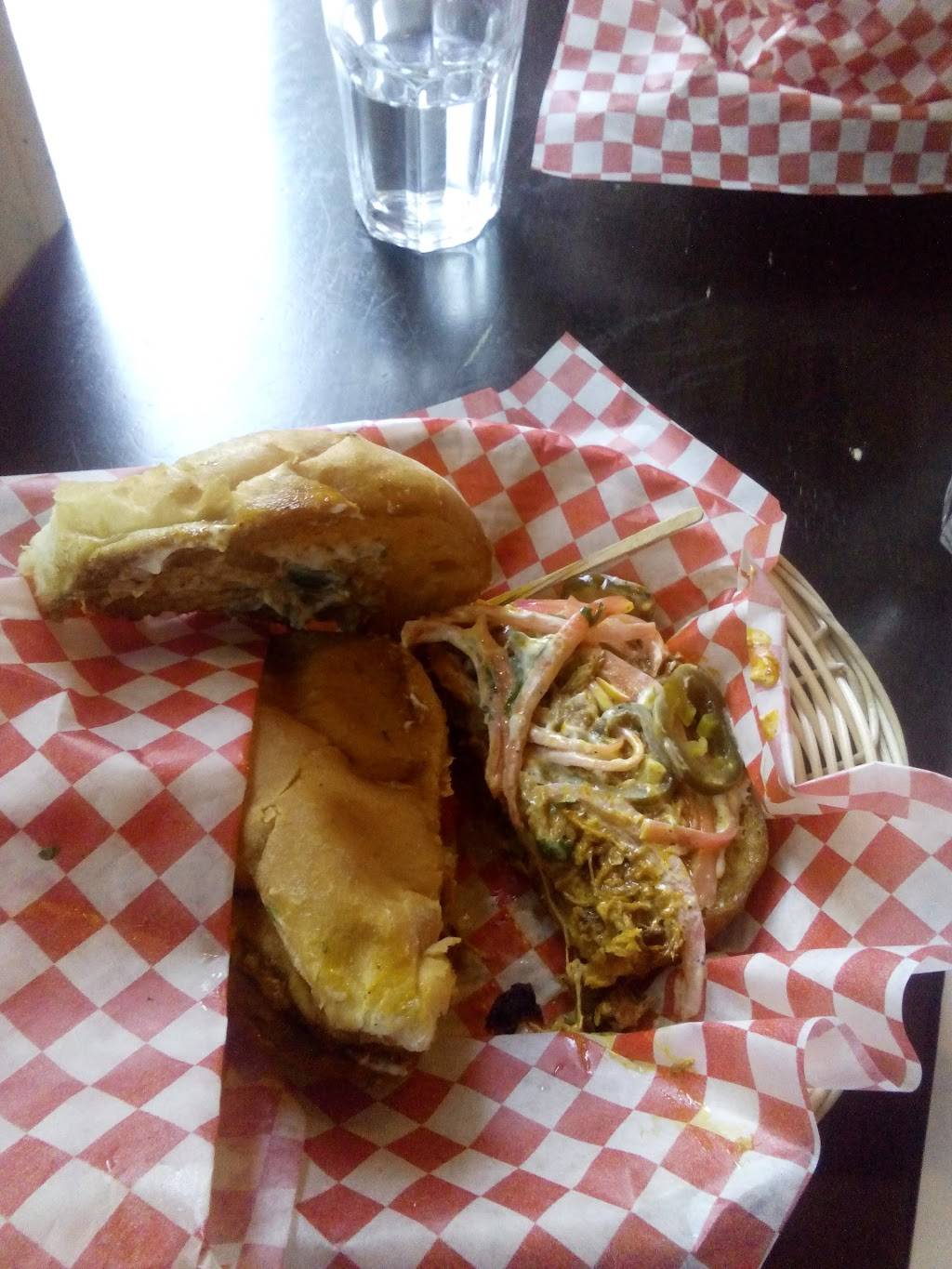 T & T Tacos and Tortas - Mexican resto- bar | restaurant | 51 Rue Rachel O, Montréal, QC H2W 1G2, Canada | 5143980172 OR +1 514-398-0172