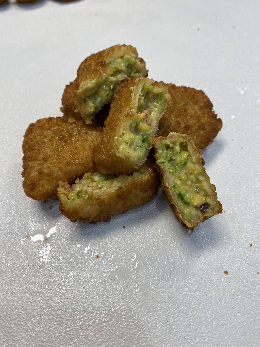 Santorini Greek restaurant gyros&subs | restaurant | 1890 Almaville Rd #130, Smyrna, TN 37167, USA | 6152670208 OR +1 615-267-0208