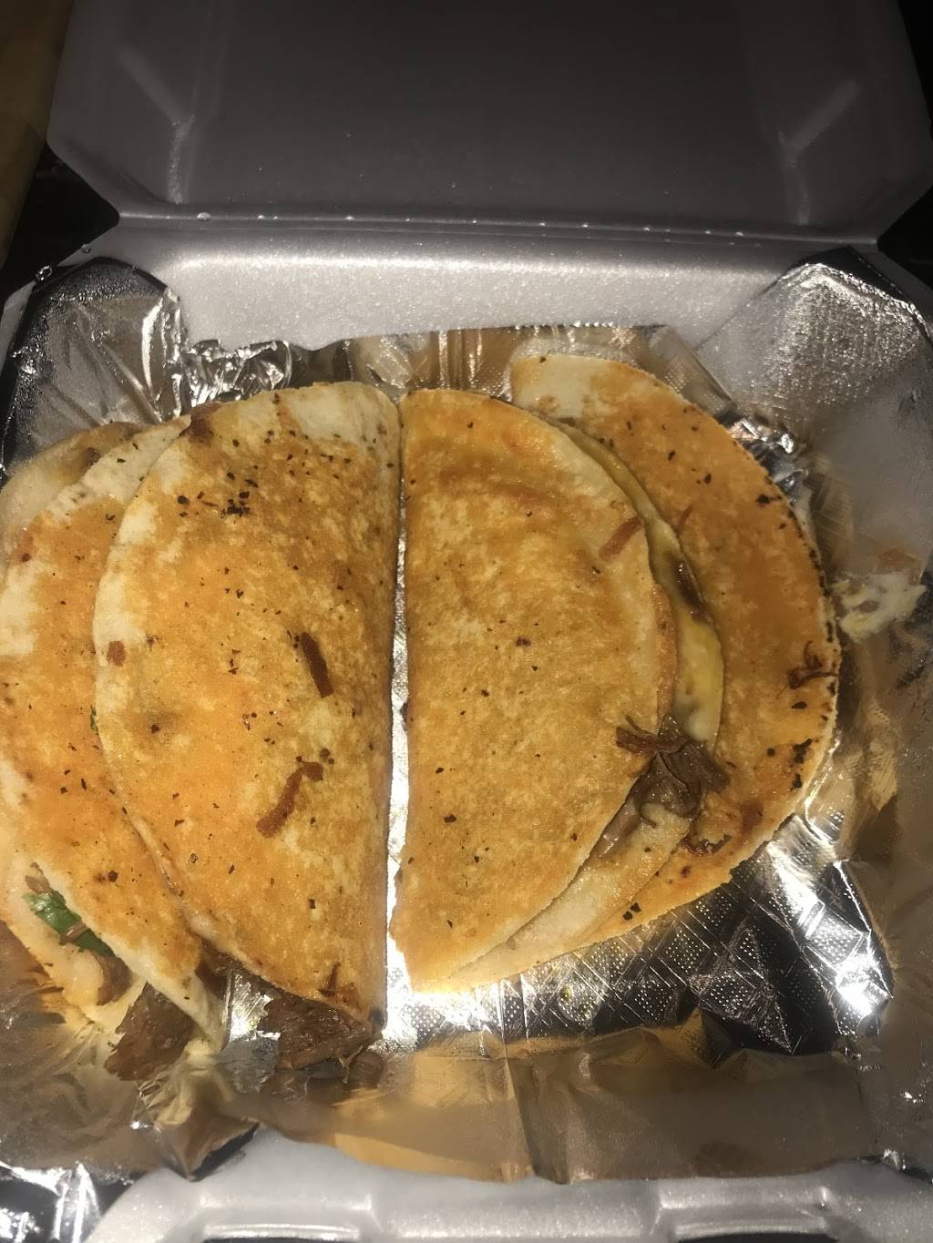 La Chismosa Mariscos | restaurant | 1401 Eraste Landry Rd, Lafayette, LA 70506, USA | 3374438024 OR +1 337-443-8024