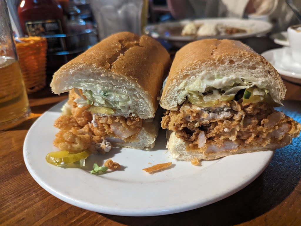 Frankie & Johnnys | restaurant | 321 Arabella St New, New Orleans, LA 70115, USA | 5042431234 OR +1 504-243-1234