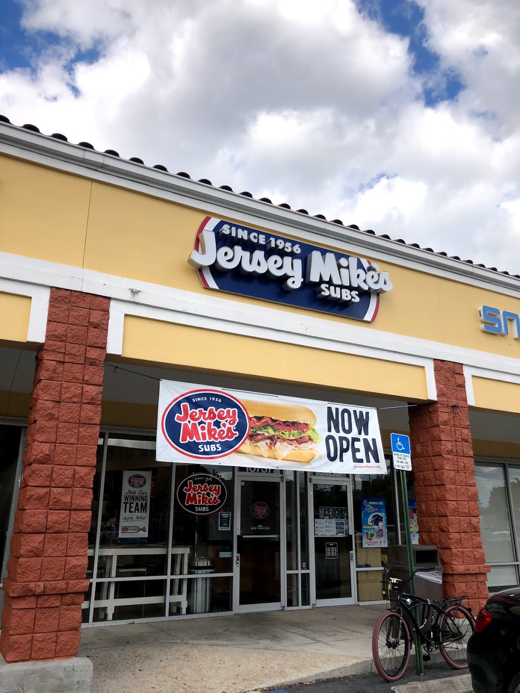 Jersey Mikes Subs | meal takeaway | 10737 NW 58th St, Doral, FL 33178, USA | 7866720303 OR +1 786-672-0303