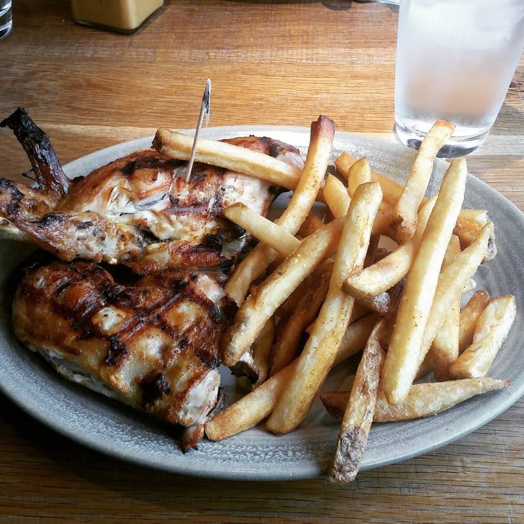 Nandos PERi-PERi | restaurant | 7400 Baltimore Ave, College Park, MD 20740, USA | 2405828420 OR +1 240-582-8420