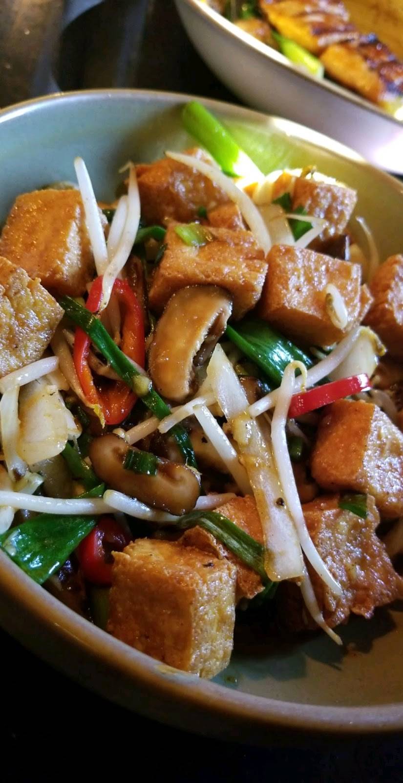 P.F. Changs | restaurant | 2500 N Mayfair Rd, Wauwatosa, WI 53226, USA | 4146071029 OR +1 414-607-1029