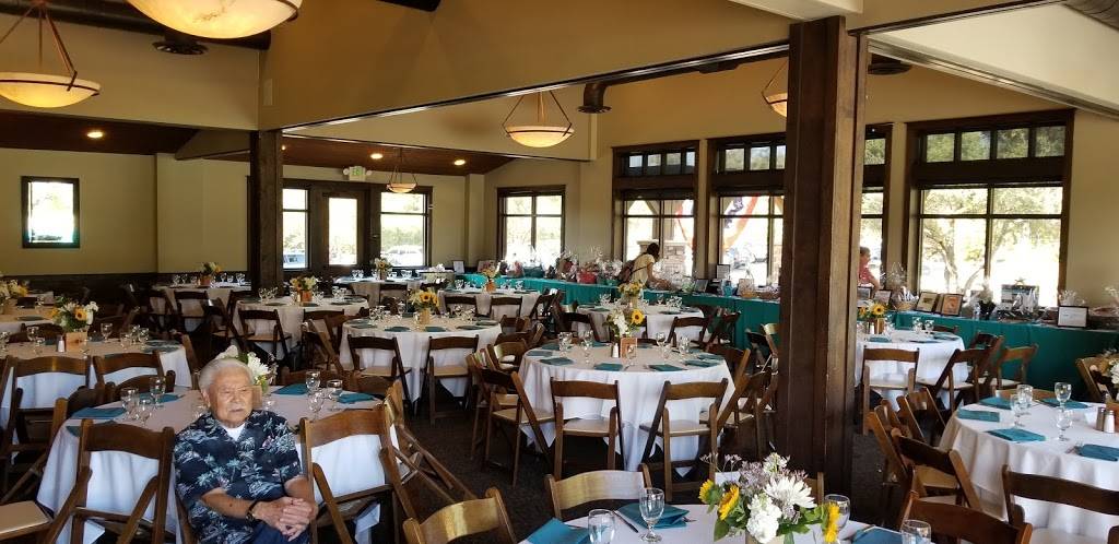 19 Sports Bar & Grill | restaurant | 32120 San Juan Creek Rd, San Juan Capistrano, CA 92675, USA | 9492401919 OR +1 949-240-1919