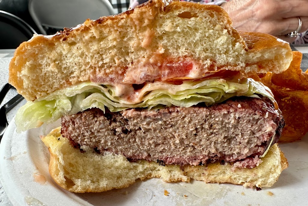 Joes Lake and SHELTONS SMOKING BUTTS BBQ | restaurant | 155 Lake Pl, Greer, SC 29651, USA | 8648497740 OR +1 864-849-7740