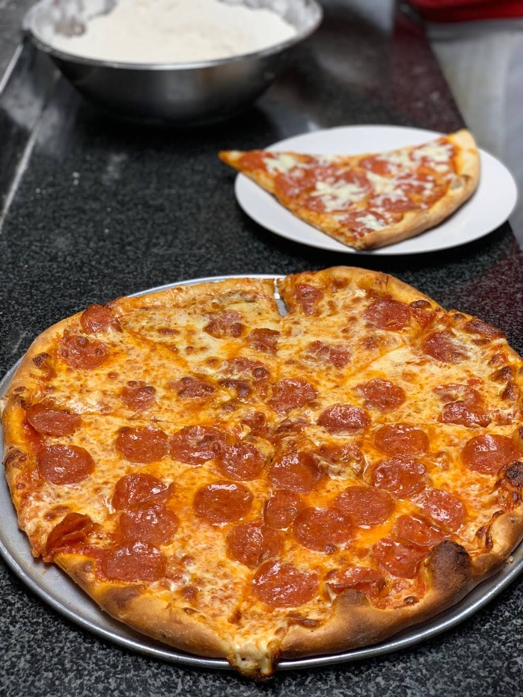 Nicks Pizza | restaurant | 137 NE 2nd Ave, Deerfield Beach, FL 33441, USA | 9546980333 OR +1 954-698-0333
