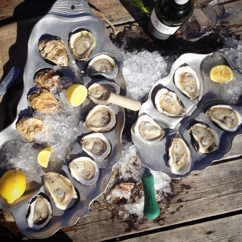 Little Creek Oyster Farm & Market | restaurant | 37 Front St, Greenport, NY 11944, USA | 6314776992 OR +1 631-477-6992