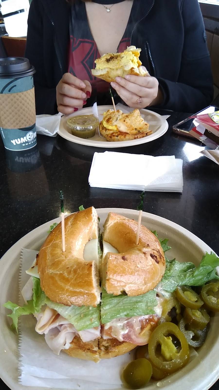 Yum Yum Donuts | bakery | 100 Brundage Ln, Bakersfield, CA 93304, USA | 6613269376 OR +1 661-326-9376