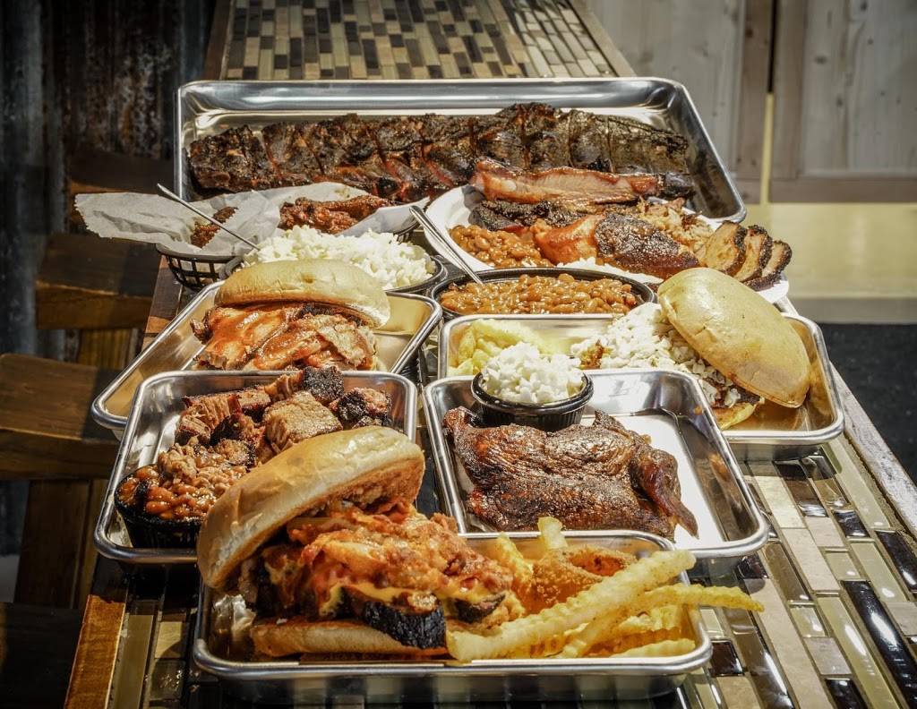 Smoketown BBQ and catering | restaurant | 7702 Shawnee Mission Pkwy, Overland Park, KS 66202, USA | 9135441012 OR +1 913-544-1012