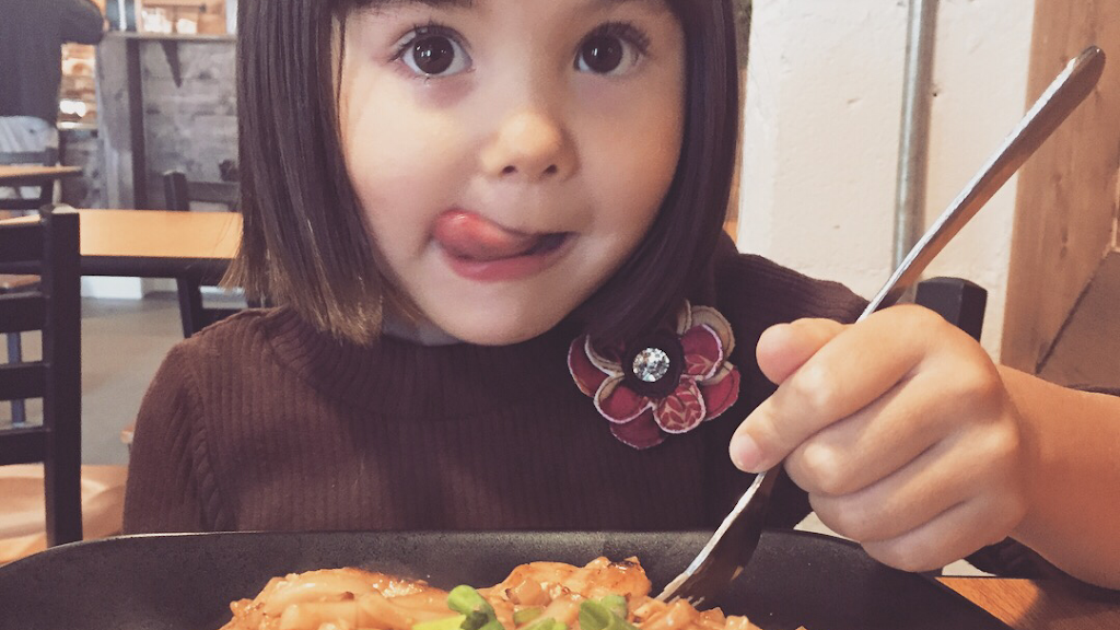 Ah Mah & Son Asian Eatery | restaurant | 4587, 1269 West Ave suite 101, Crossville, TN 38555, USA | 9313370776 OR +1 931-337-0776