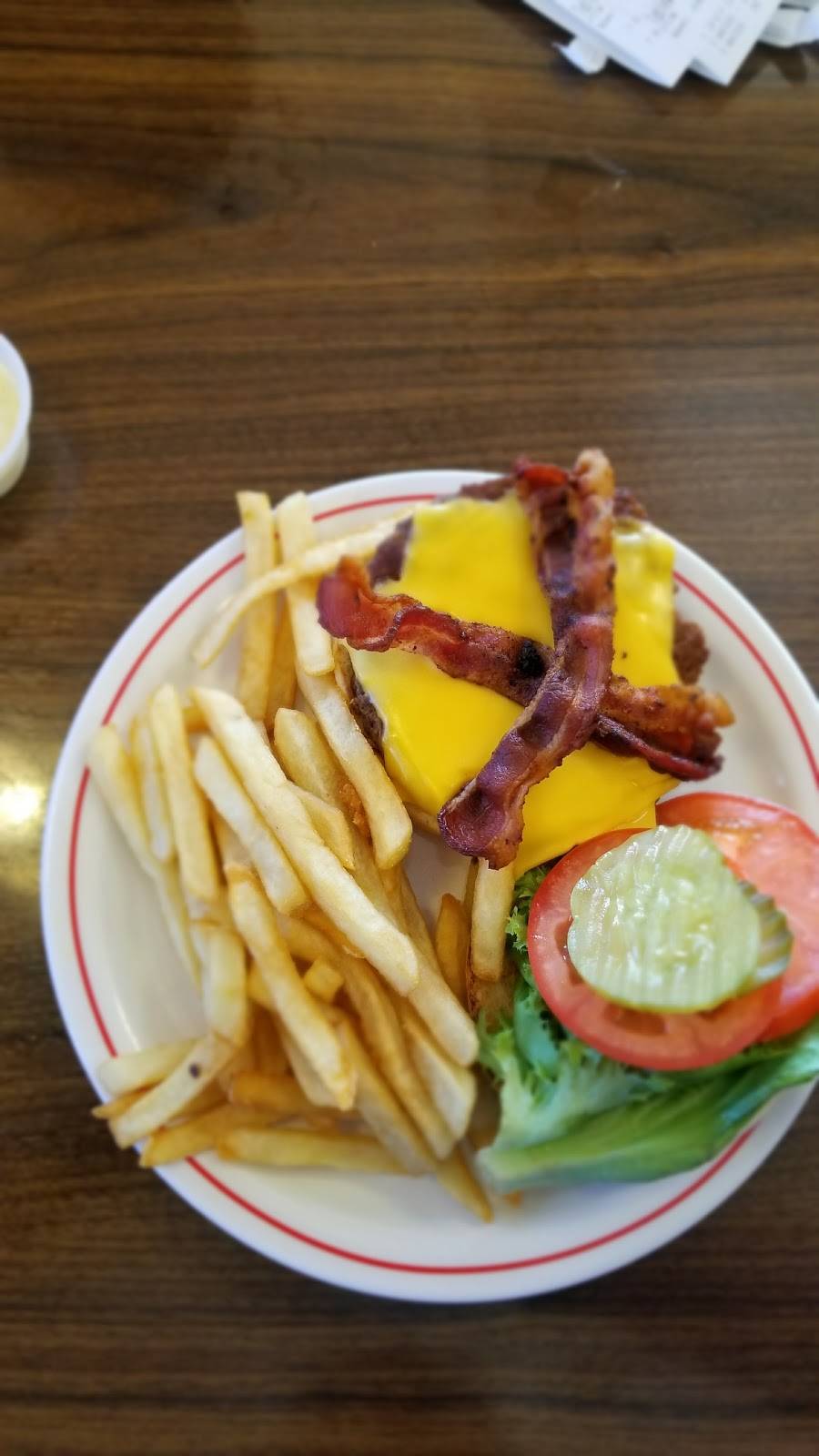 Frischs Big Boy | restaurant | 12150 Mason Montgomery, Cincinnati, OH 45249, USA | 5136832680 OR +1 513-683-2680