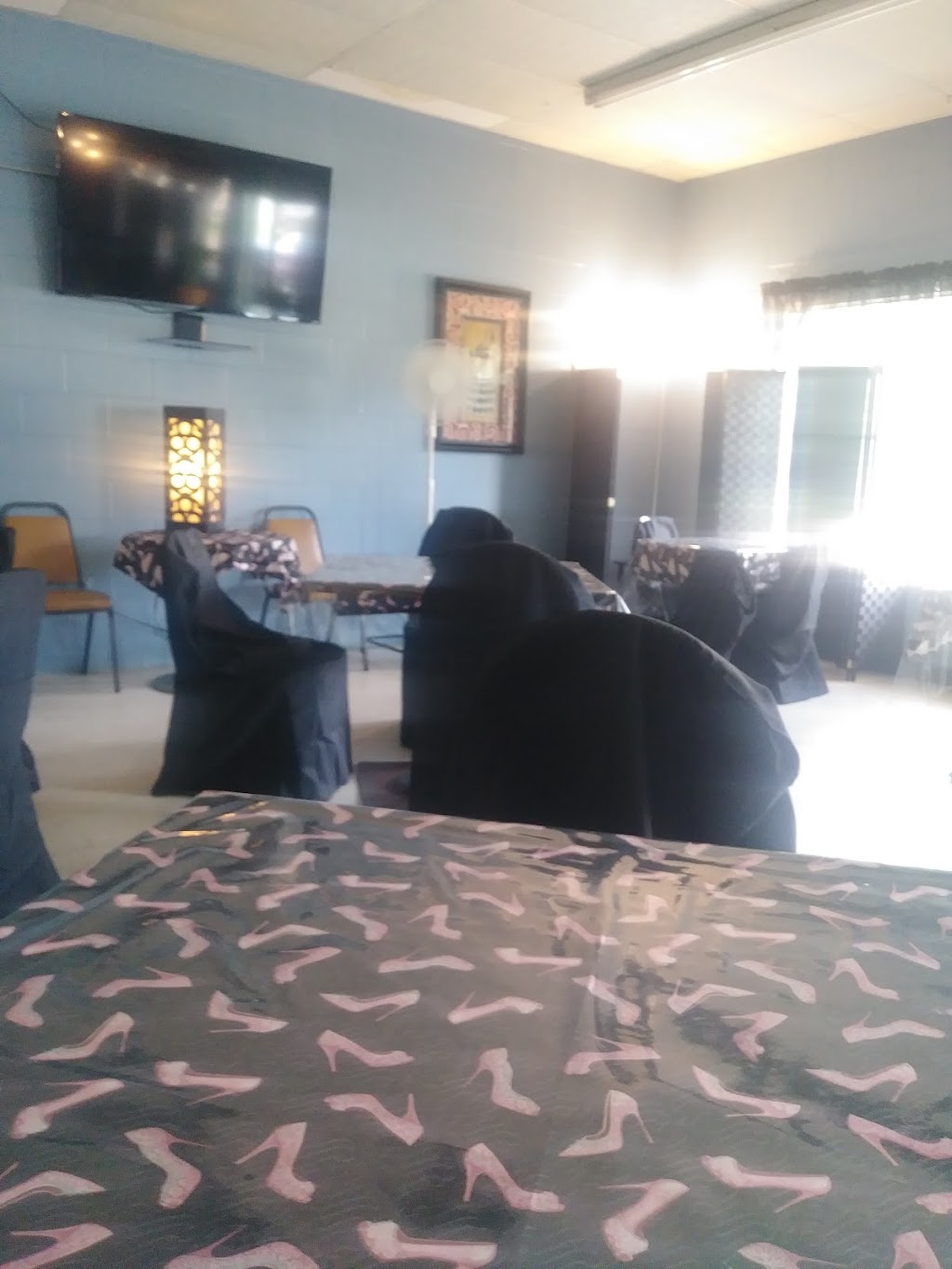 Girlfriends Famous Restaurant | restaurant | 2500 3rd St, Alexandria, LA 71302, USA | 3187046807 OR +1 318-704-6807