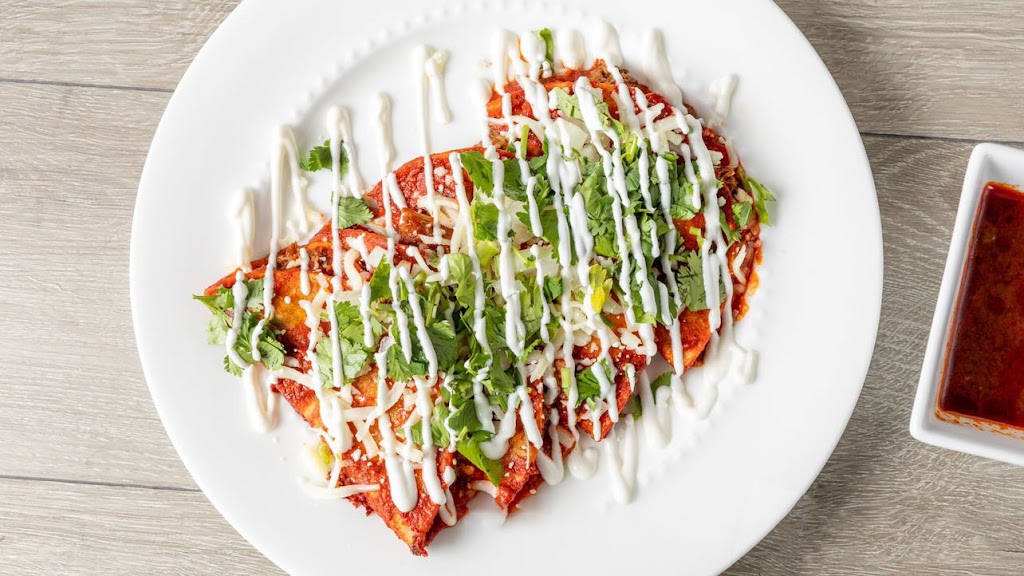 Romeros Taco Truck | restaurant | 1740 Miller Park Way, West Milwaukee, WI 53215, USA | 4148774938 OR +1 414-877-4938