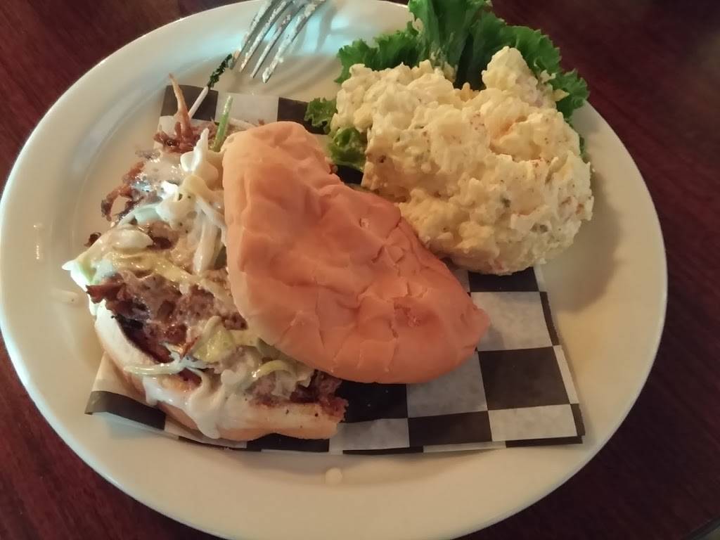 Stonehouse Tavern & Eatery | restaurant | 33071 Auberry Rd, Auberry, CA 93602, USA | 5598554800 OR +1 559-855-4800