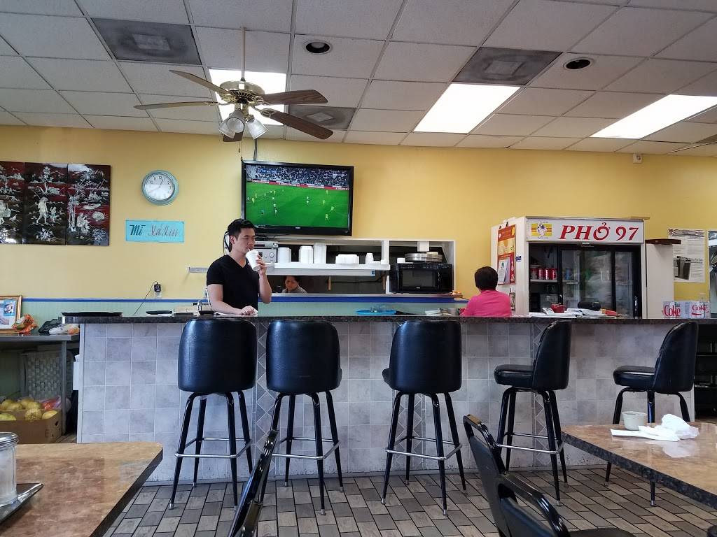 Pho 97 Oriental Restaurant | restaurant | 6800 49th St N, St. Petersburg, FL 33713, USA | 7275261997 OR +1 727-526-1997