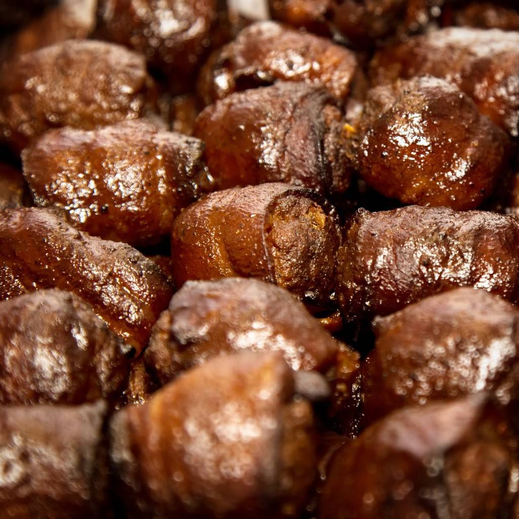 Old Blue BBQ | meal takeaway | 4580 Eisenhower Ave, Alexandria, VA 22304, USA | 7035524544 OR +1 703-552-4544