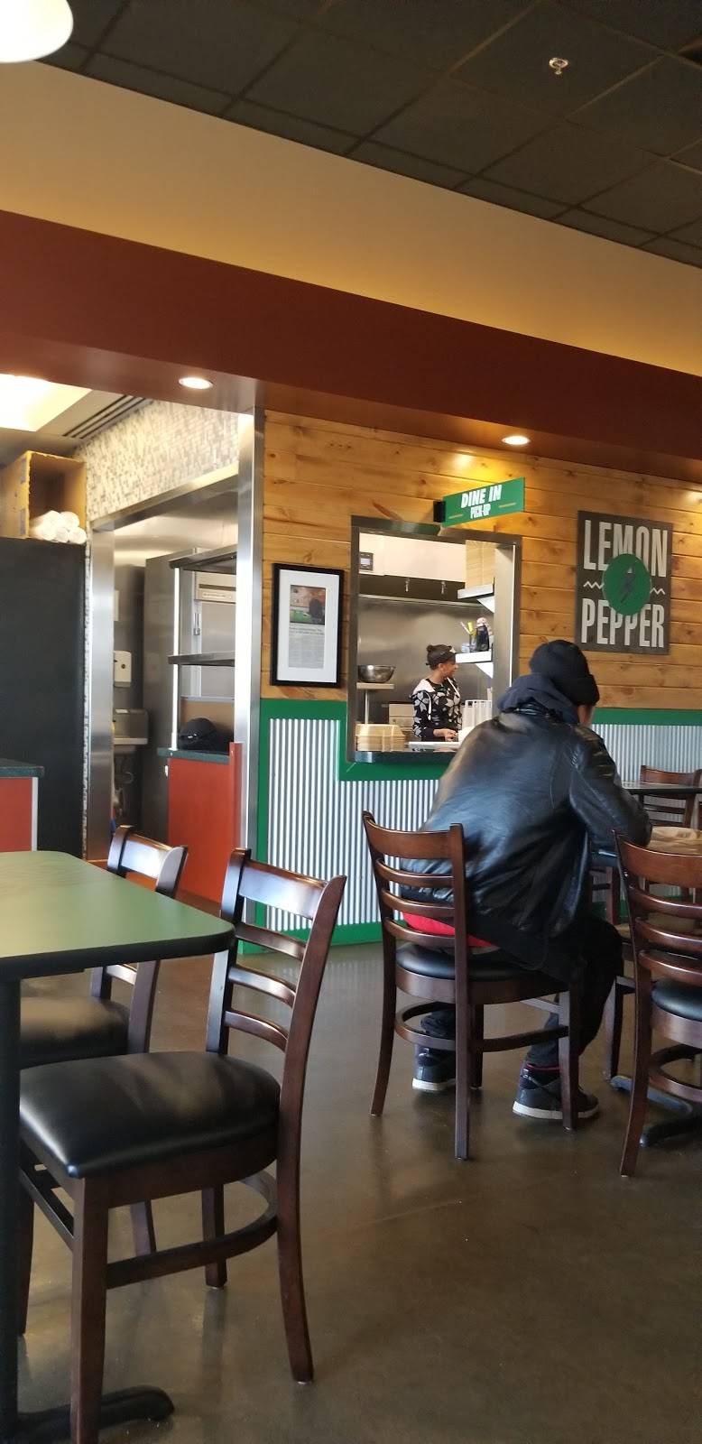 Wingstop | restaurant | 3803 Merle Hay Rd, Des Moines, IA 50310, USA | 5152549464 OR +1 515-254-9464