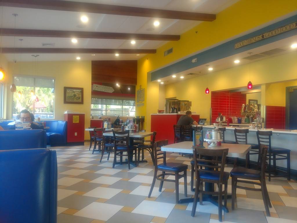 Townhouse Restaurant | meal takeaway | 139 N Central Ave, Oviedo, FL 32765, USA | 4073655151 OR +1 407-365-5151