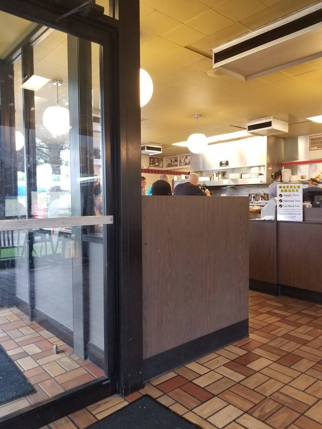 Waffle House | meal takeaway | 11121 Fremont Pike, Perrysburg, OH 43551, USA | 5673775251 OR +1 567-377-5251