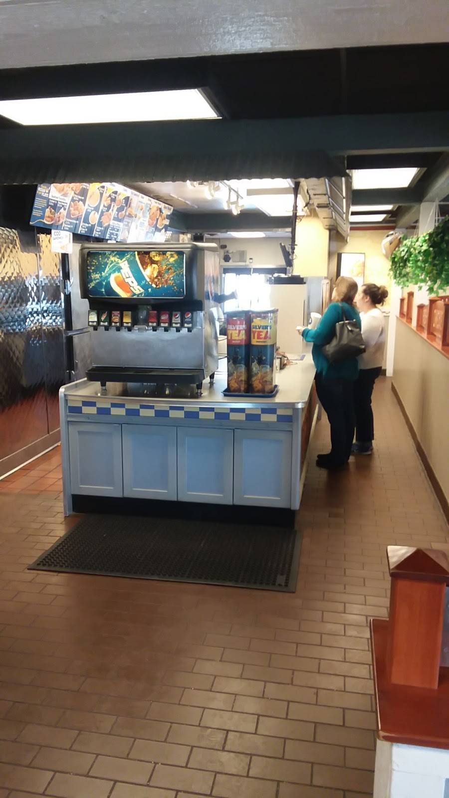 Long John Silvers | restaurant | 3847 W Washington St, Indianapolis, IN 46241, USA | 3172489000 OR +1 317-248-9000